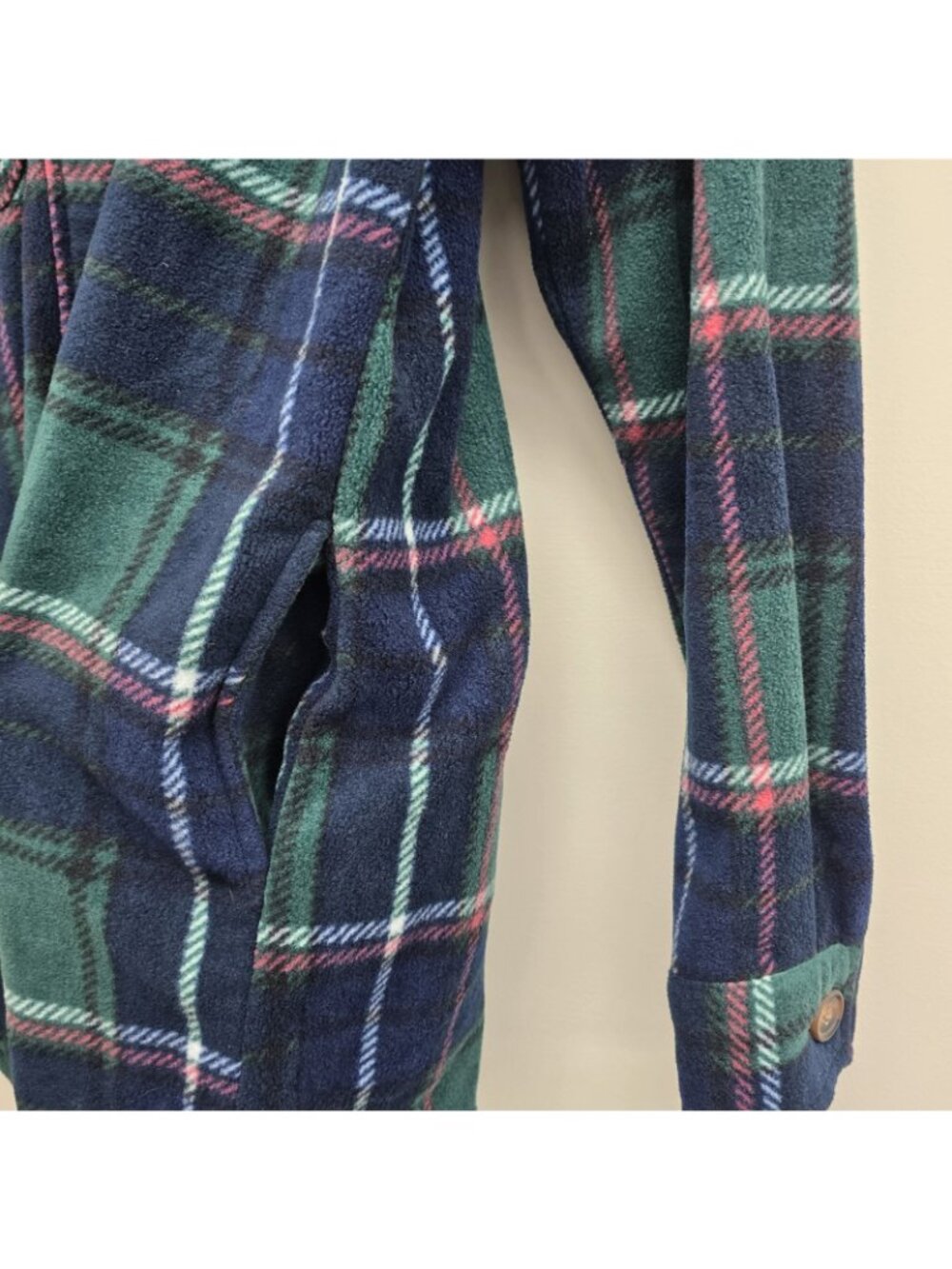 Maurices Wilder Fleece Button Up Shirt Jacket Sz L Pockets Cozy Layering Plaid - Picture 6 of 10